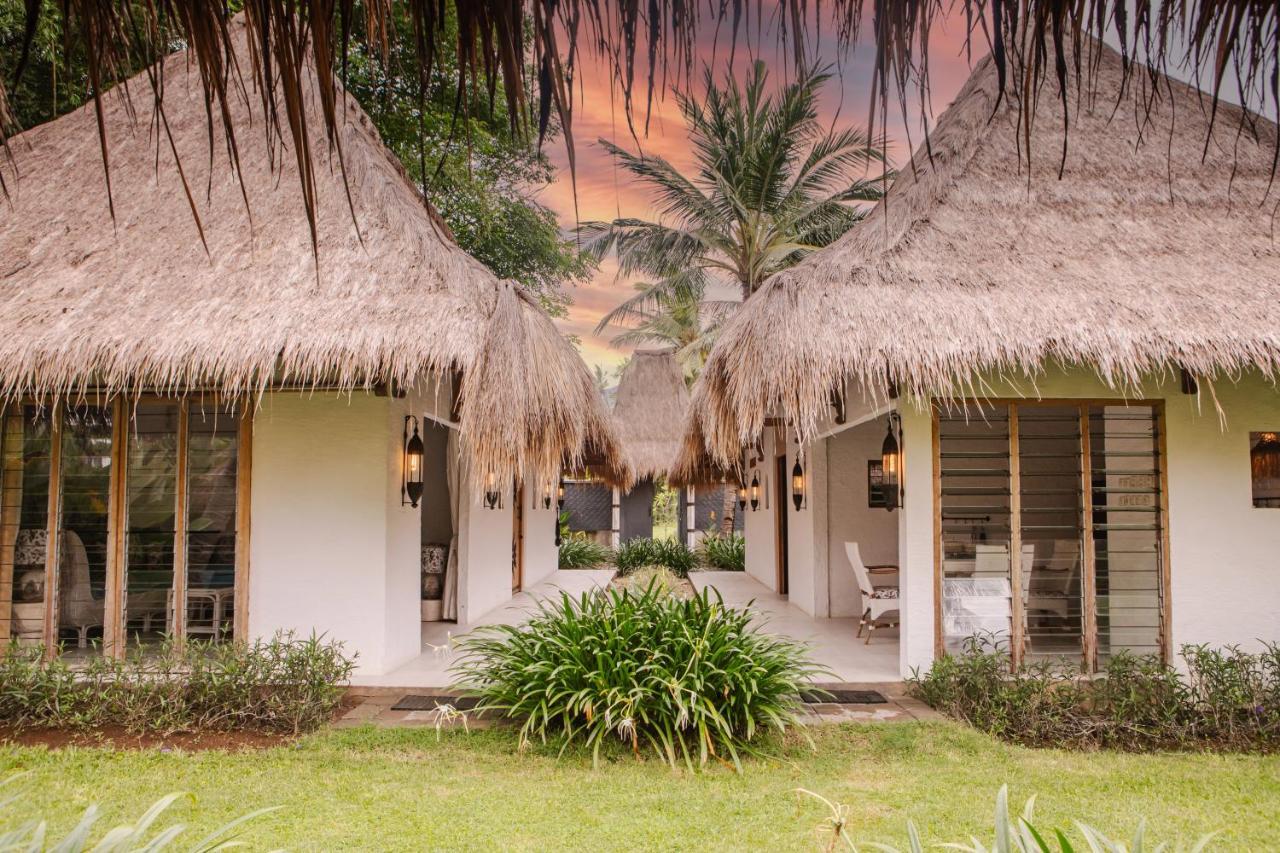 Beach Villas Lombok Tanjung  Exterior photo